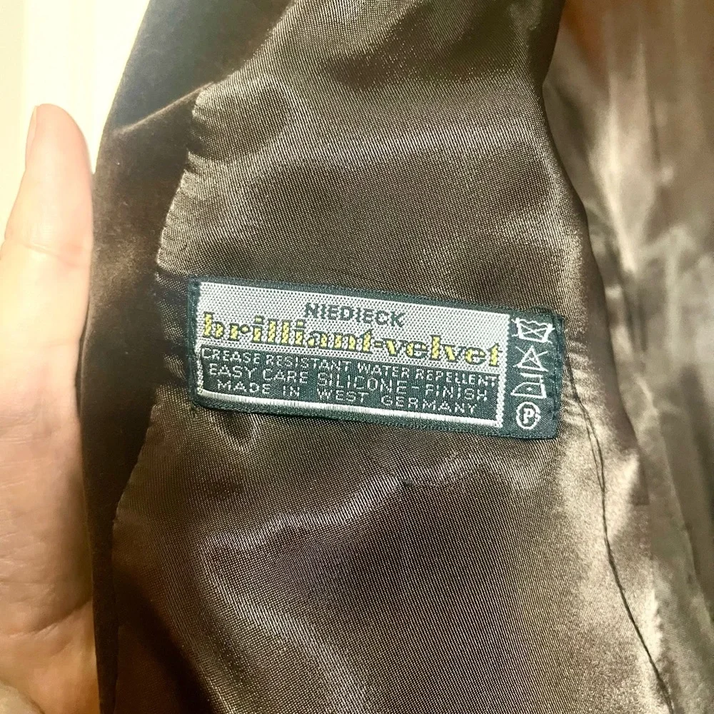 Chocolate Brown Velvet Blazer - Picture 4 of 8